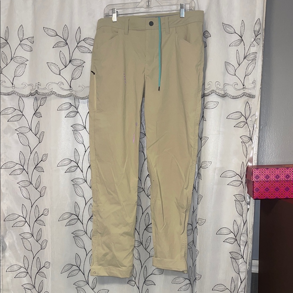 Stio Men's Khaki Chinos